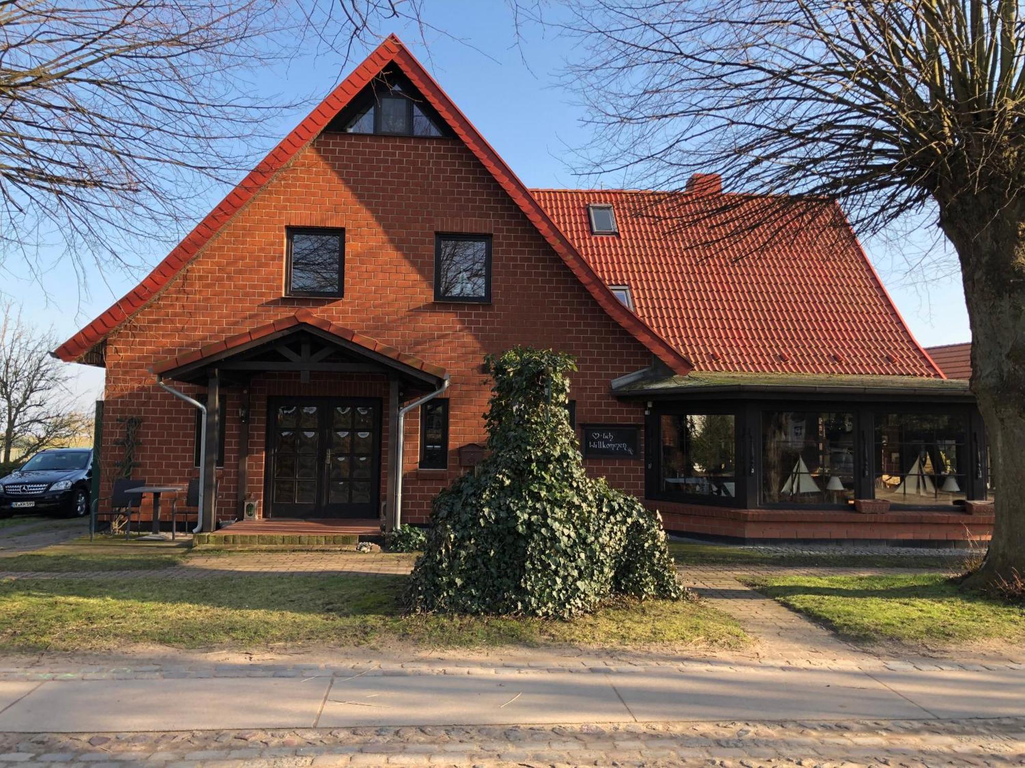 Landhaus Schlunt Вустров Екстериор снимка