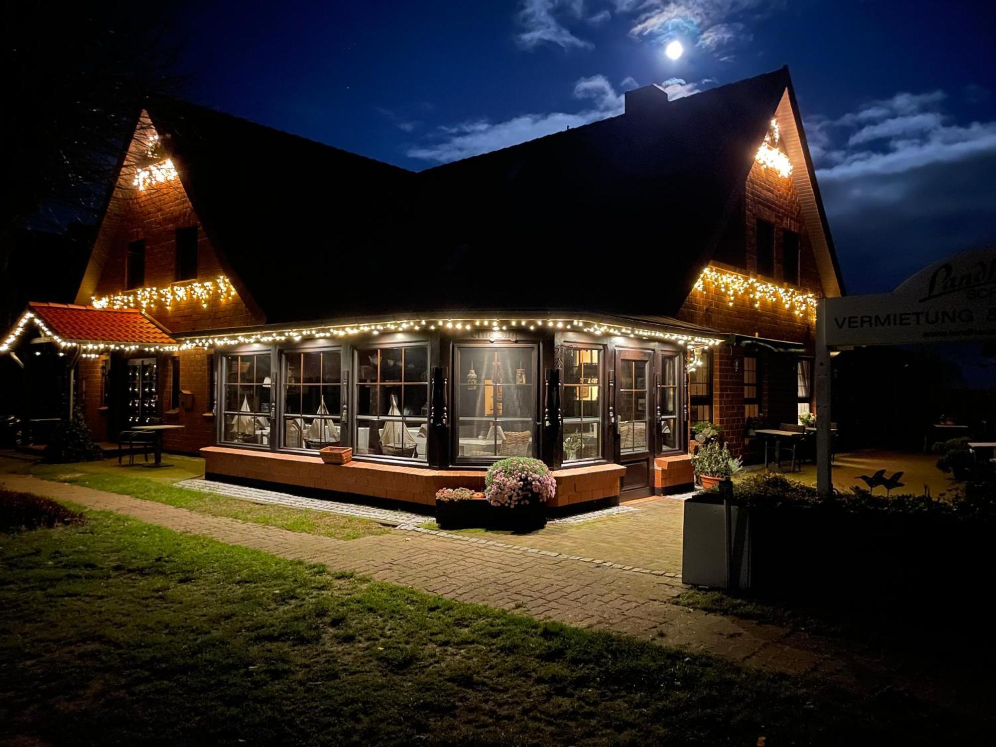 Landhaus Schlunt Вустров Екстериор снимка